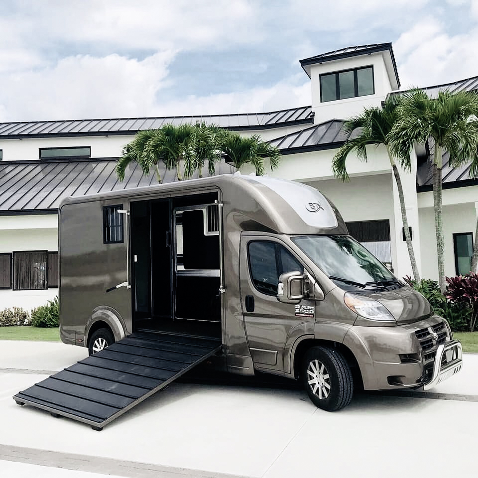 STX Vans (US only) Stephex Horsetrucks