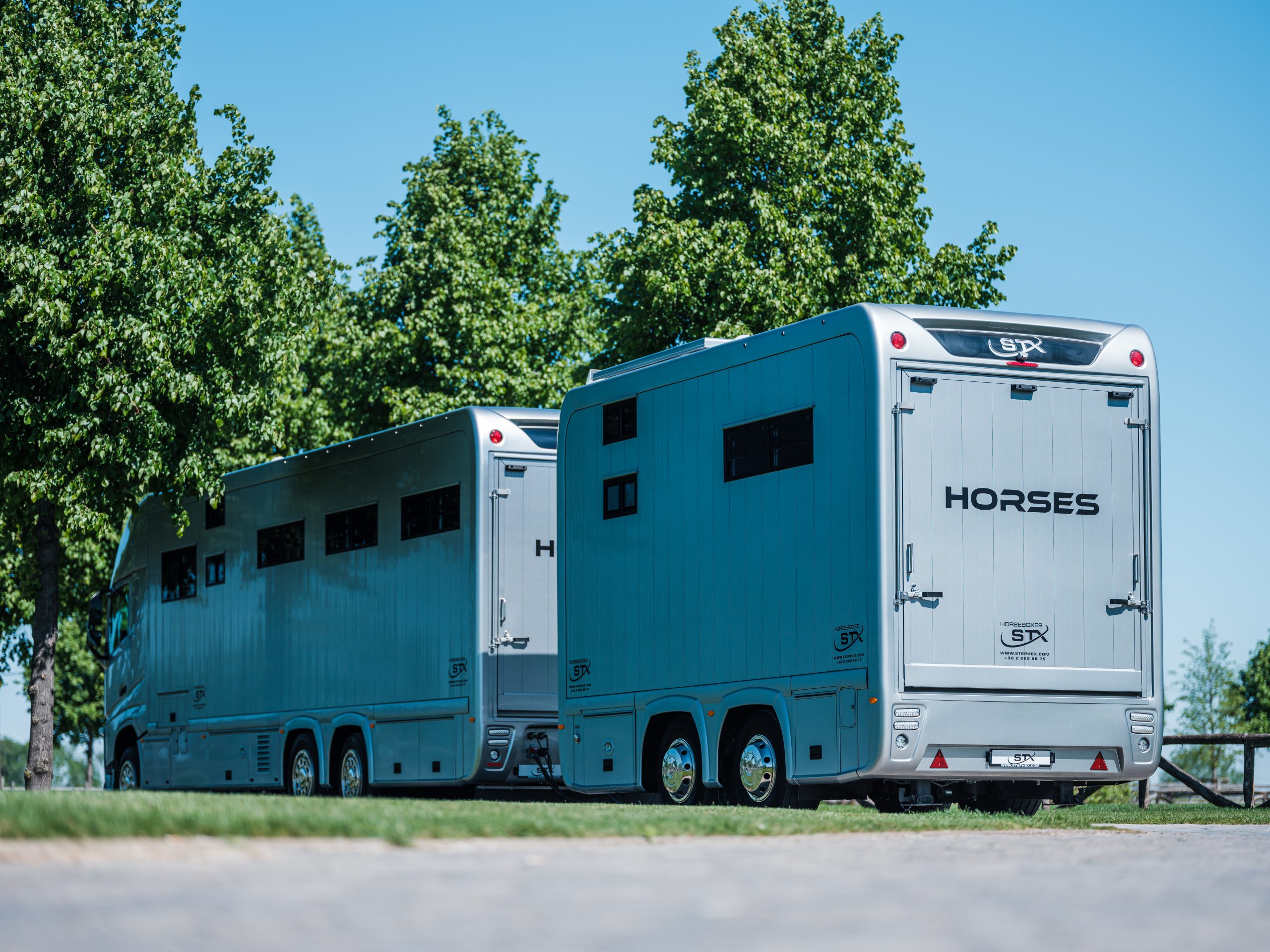 STX Heavy Trailer Stephex Horsetrucks