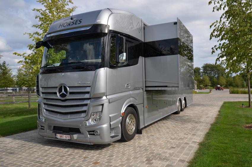 KETTERER Mercedes Actros - 5 horses - Stephex Horsetrucks