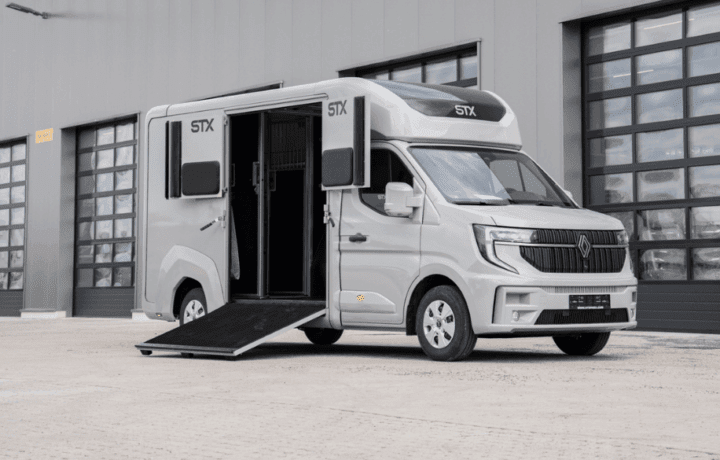 Available vehicles - Stephex Horsetrucks
